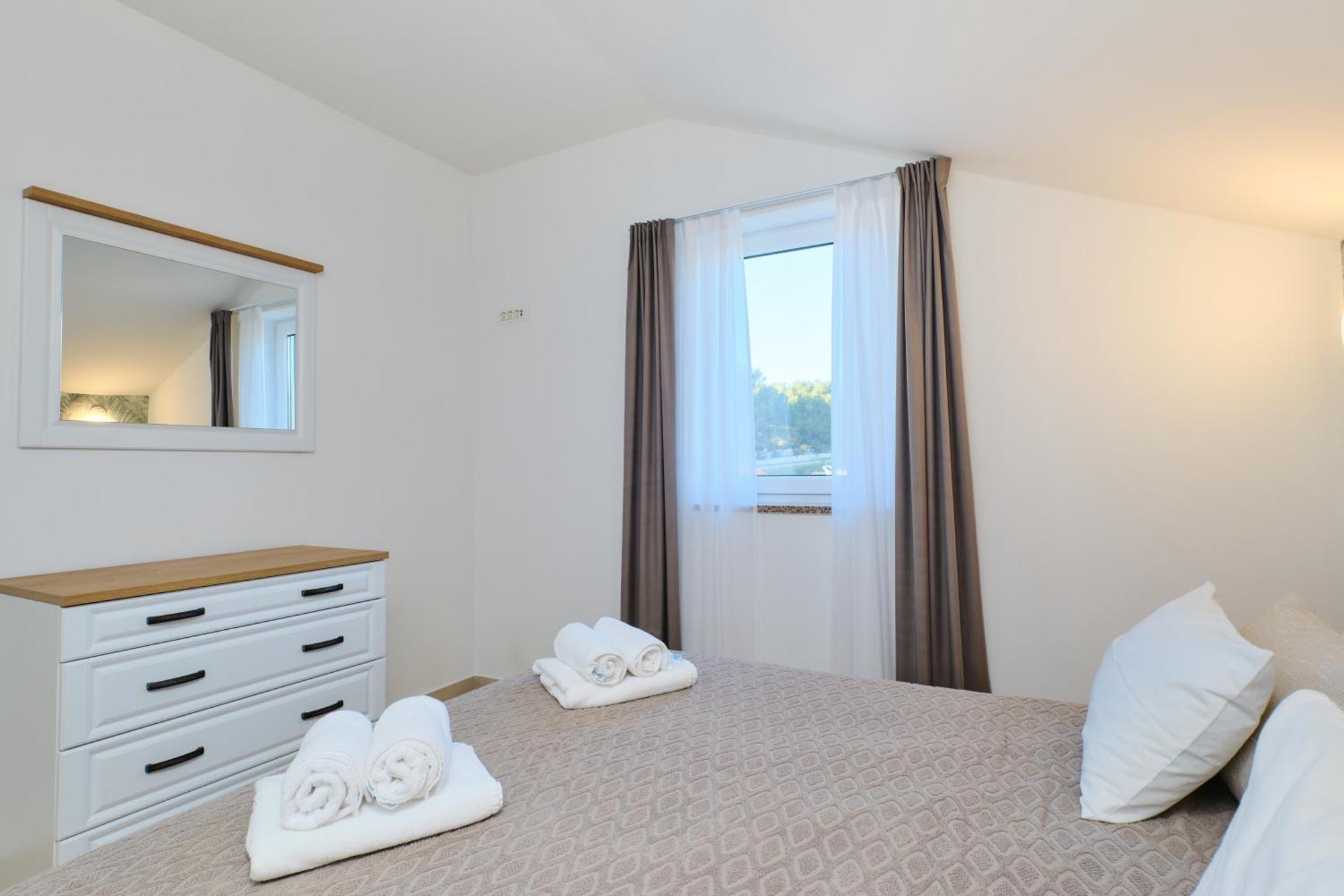 Apartments Divna Mali Lošinj Buitenkant foto