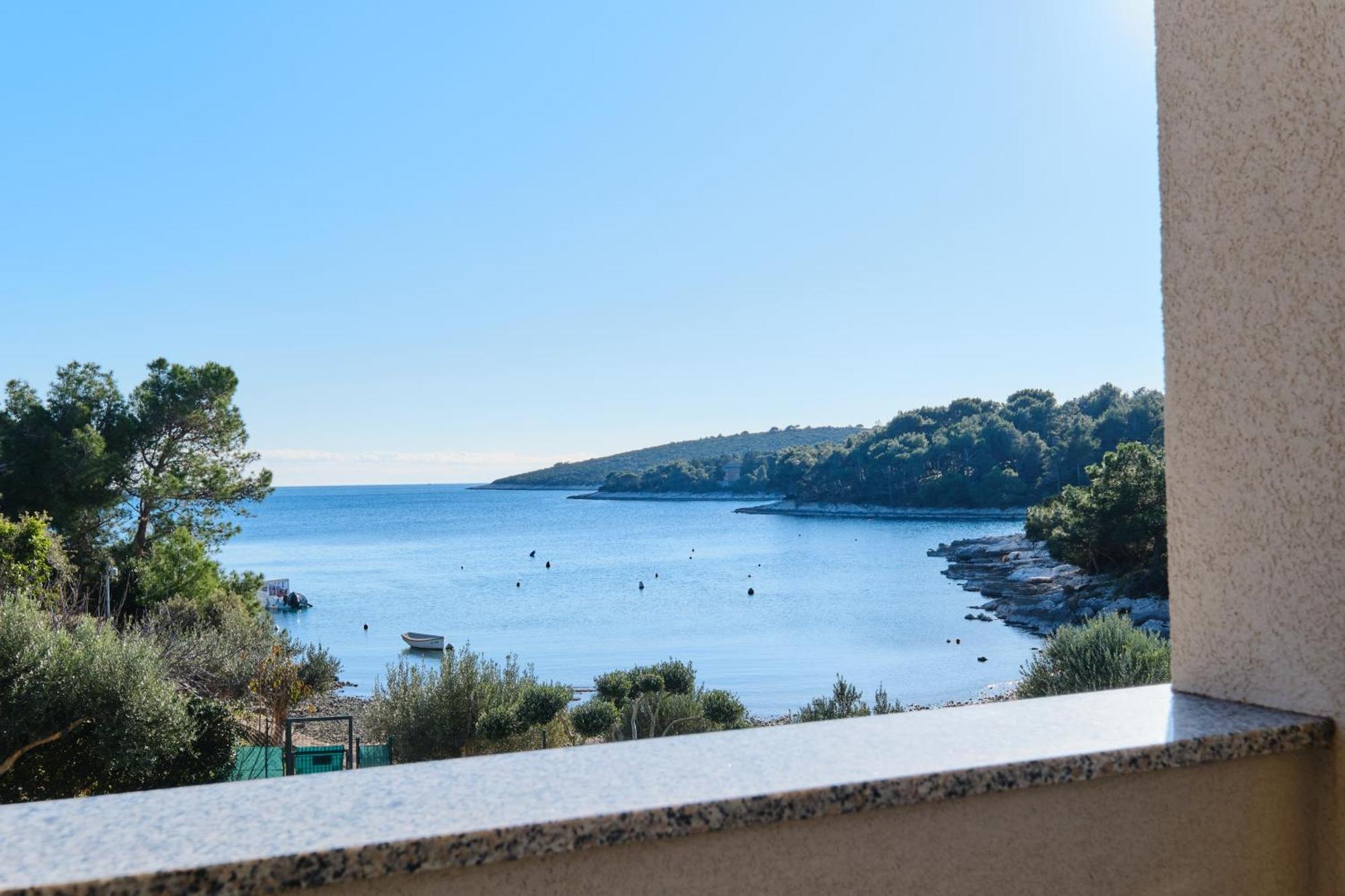 Apartments Divna Mali Lošinj Buitenkant foto