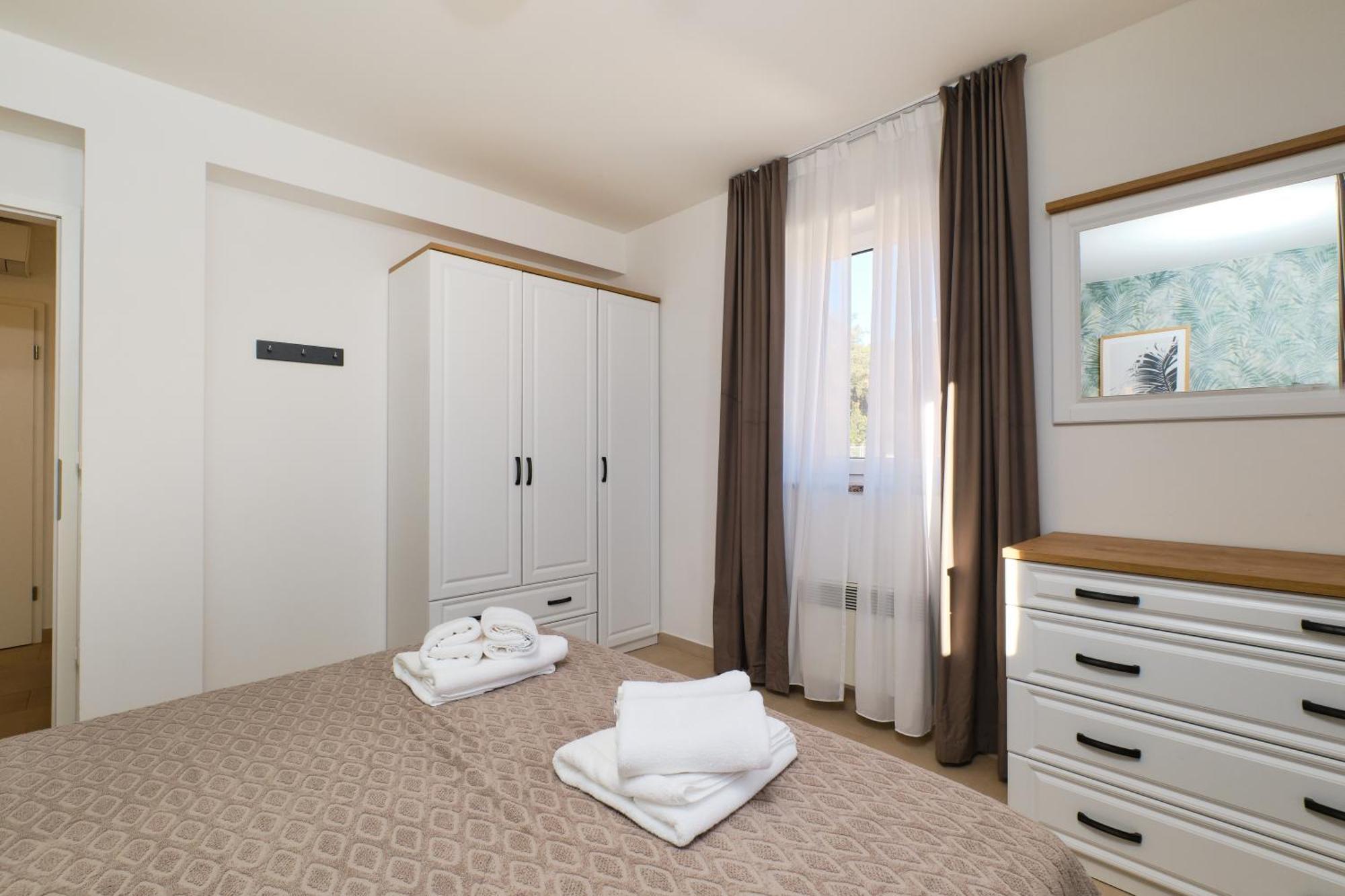 Apartments Divna Mali Lošinj Buitenkant foto